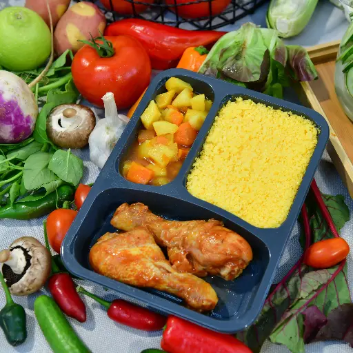 [KK002] שוקיים עוף בליווי קוסקוס ולקט ירקות